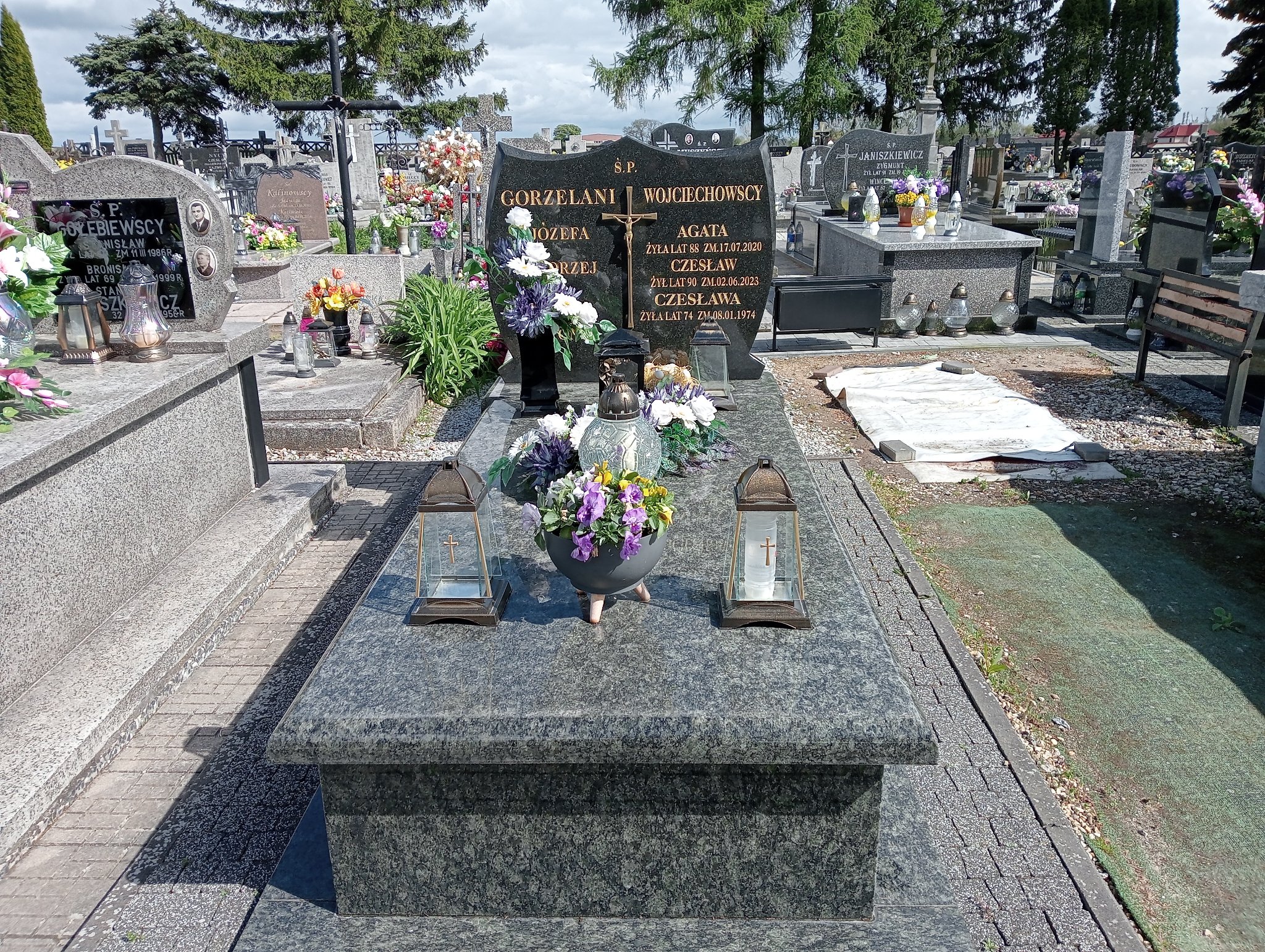 Agata Wojciechowska 2020 Stara Biała - Grobonet - Wyszukiwarka osób pochowanych